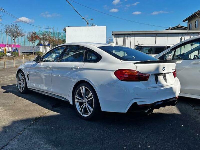 4 SERIES