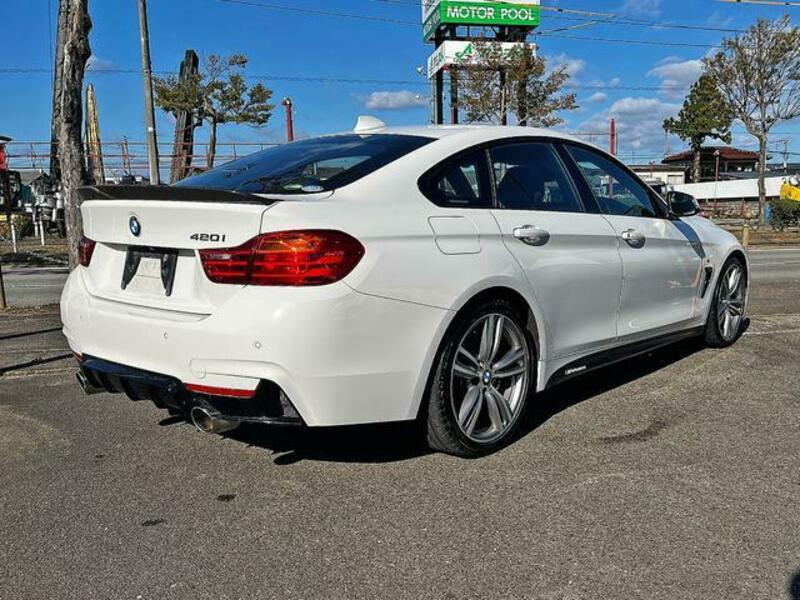 4 SERIES