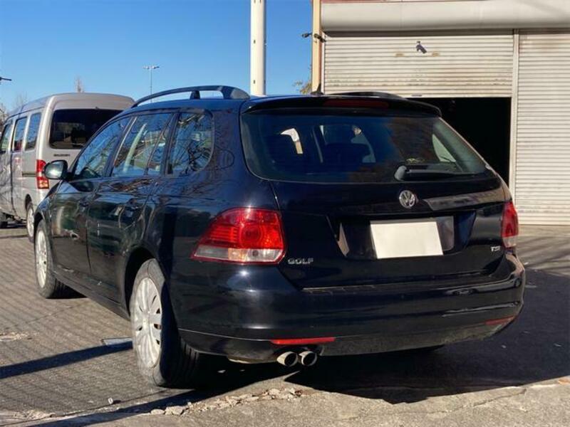 GOLF VARIANT