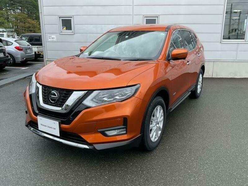 NISSAN X-TRAIL
