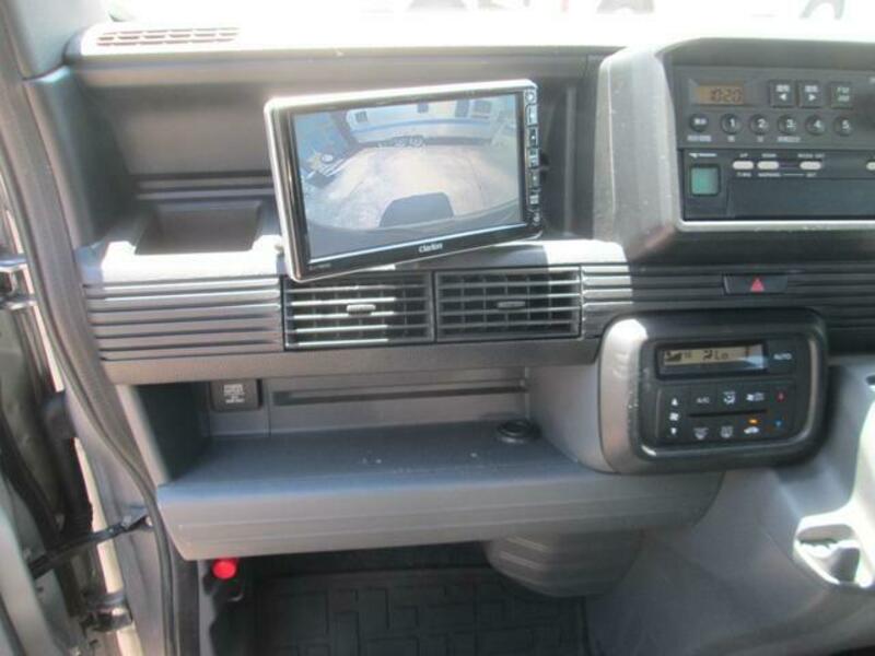 N-VAN