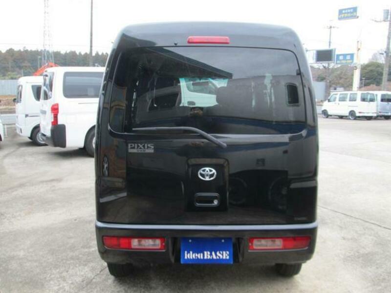 PIXIS VAN