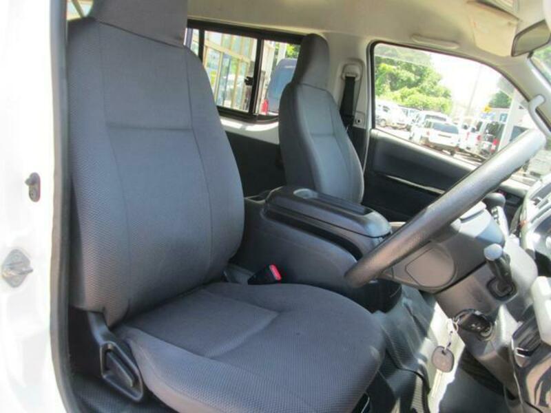 HIACE WAGON