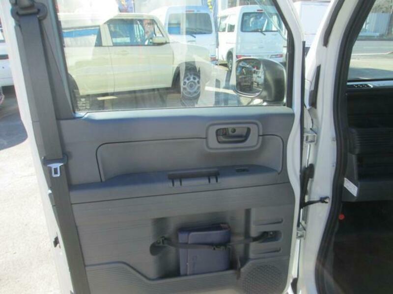 N-VAN