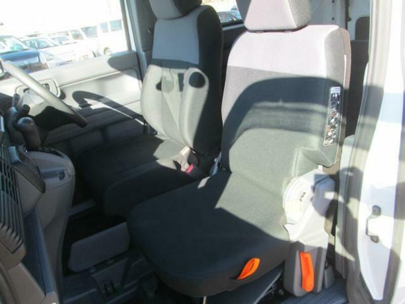 N-VAN