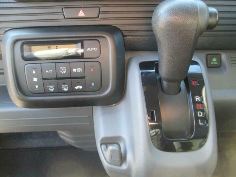 N-VAN
