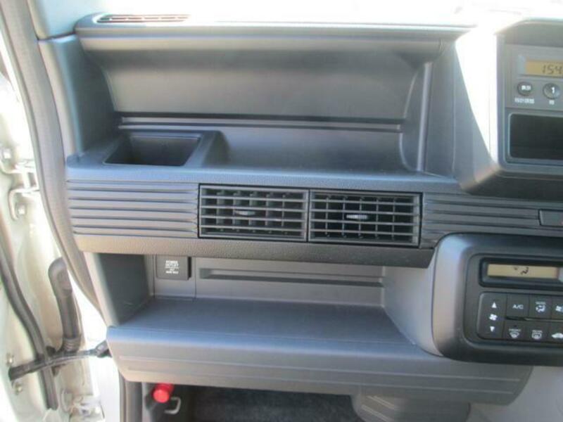 N-VAN