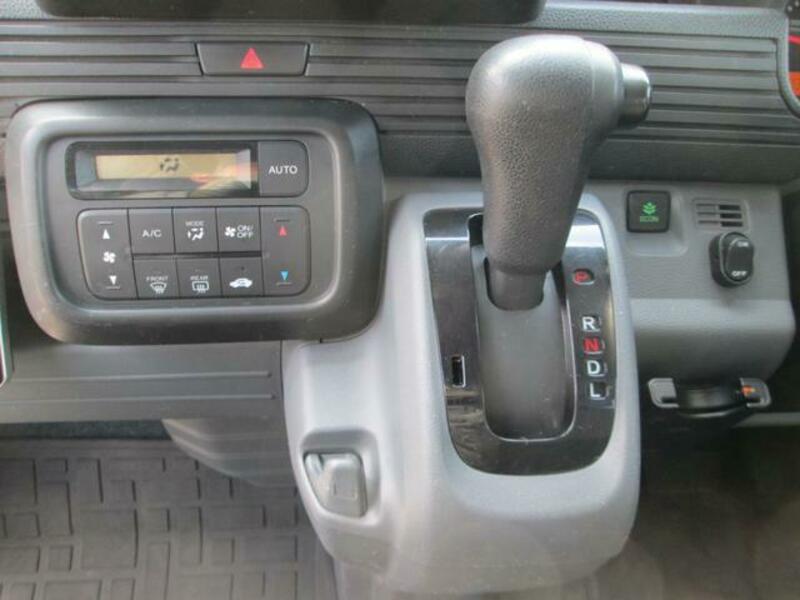 N-VAN