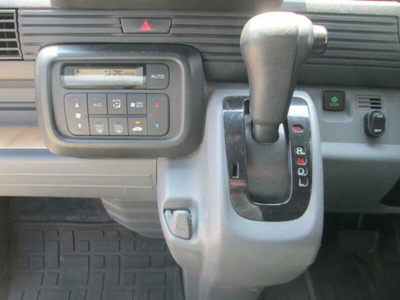N-VAN