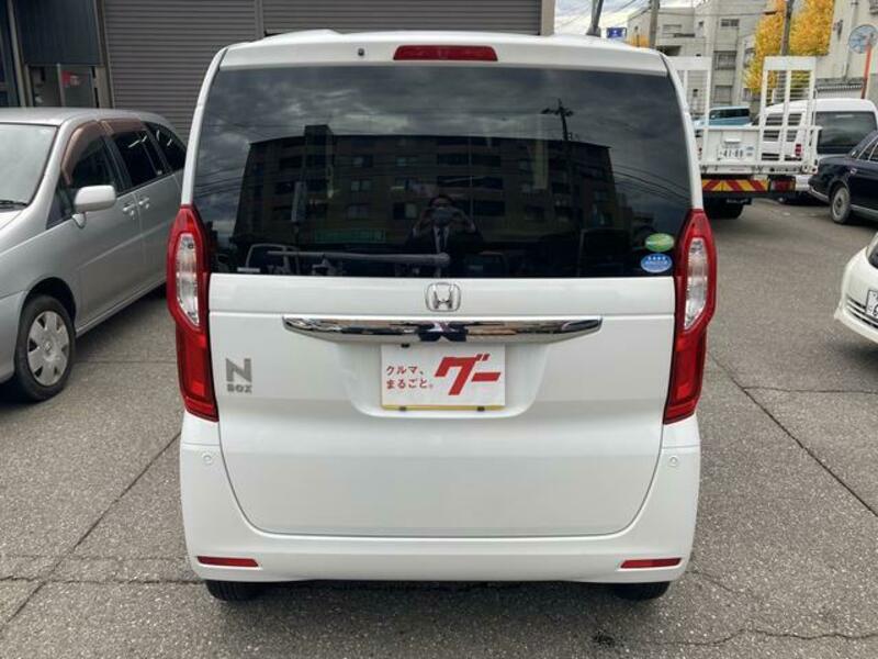 N BOX