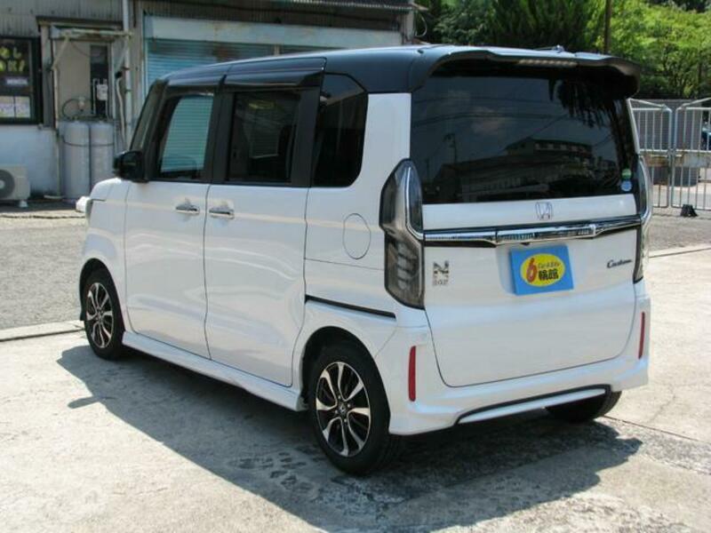 N BOX CUSTOM