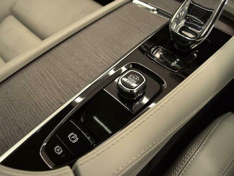 XC90