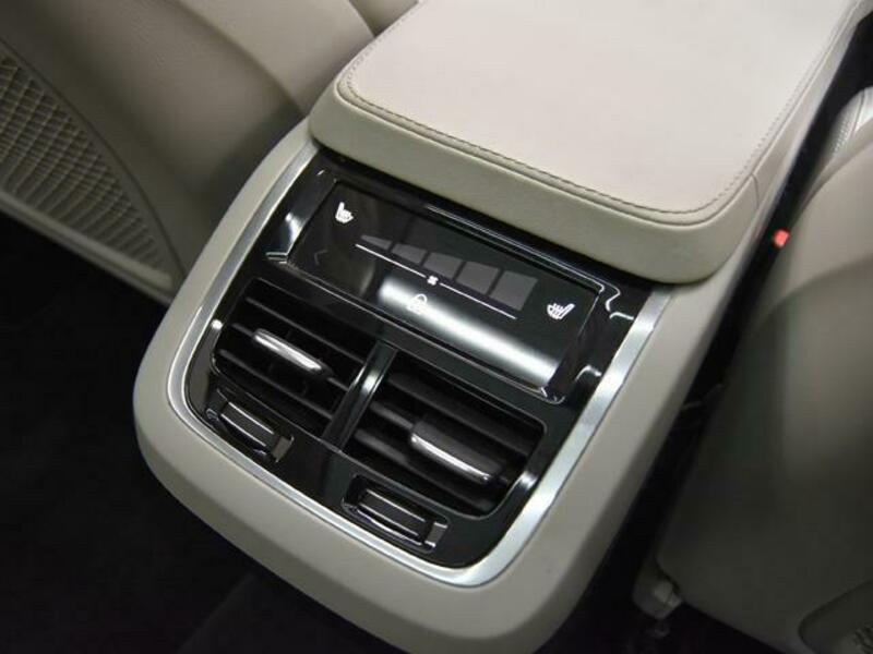 XC90