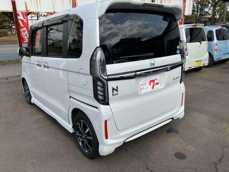 N BOX CUSTOM