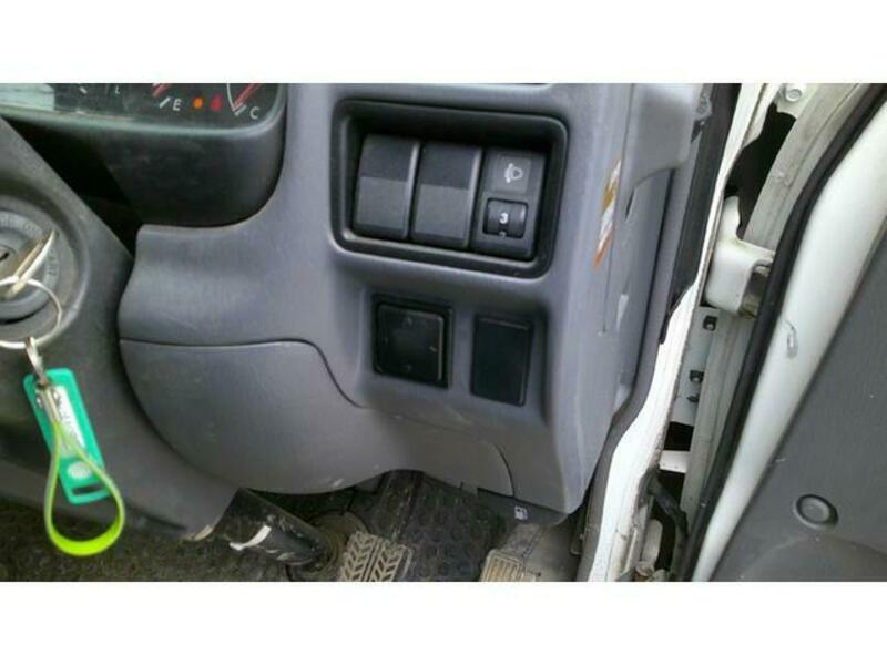 BONGO VAN