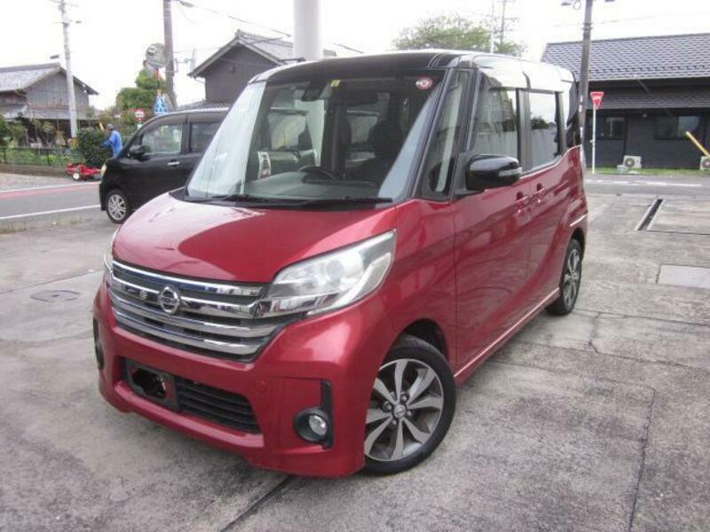 NISSAN DAYZ ROOX