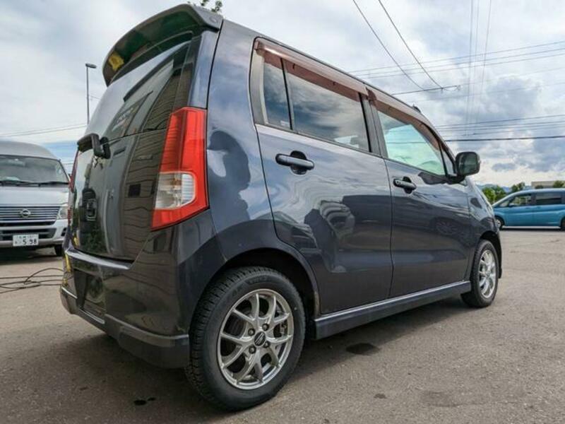WAGON R