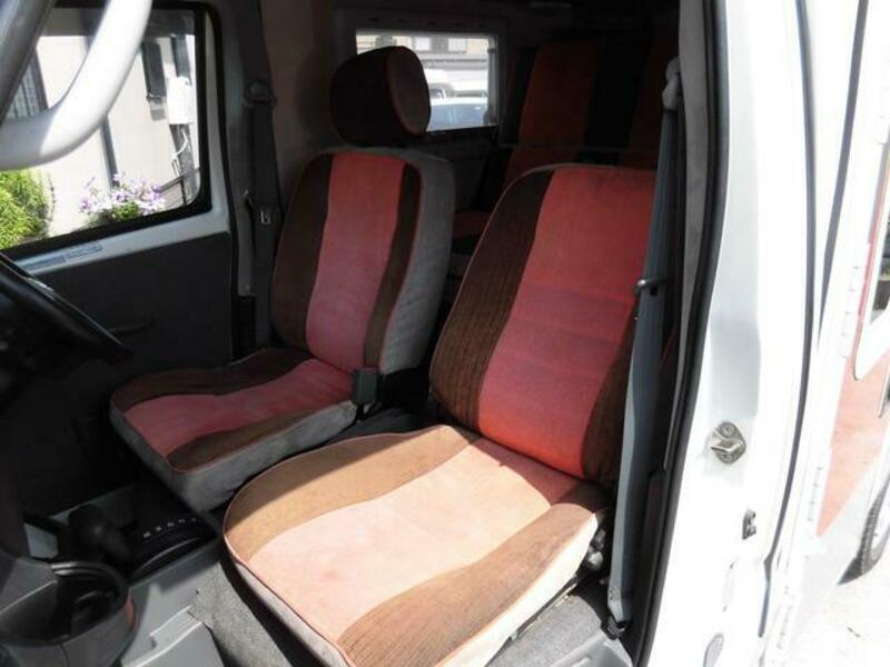 CLIPPER TRUCK
