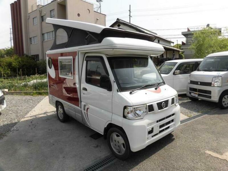NISSAN CLIPPER TRUCK