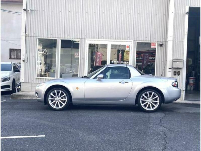 ROADSTER