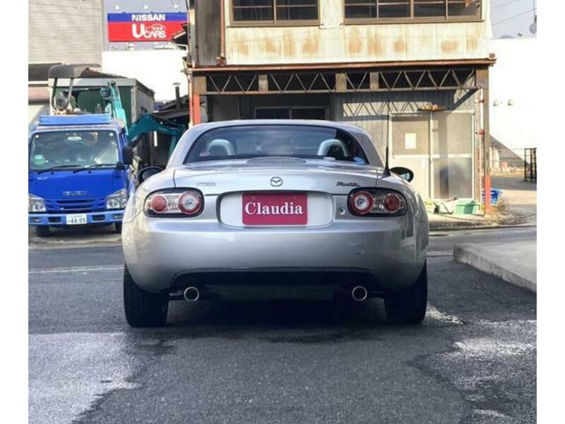 ROADSTER