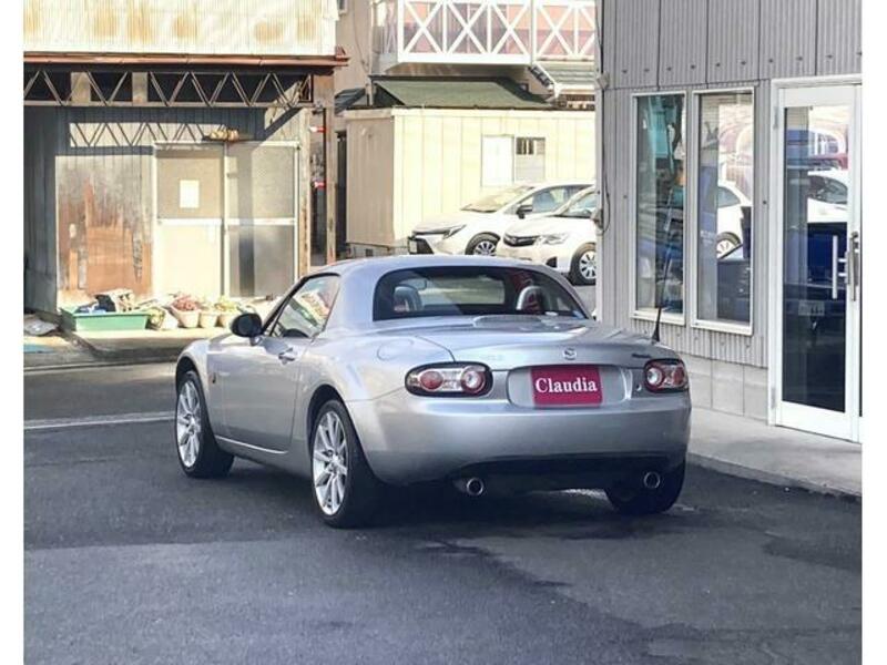 ROADSTER
