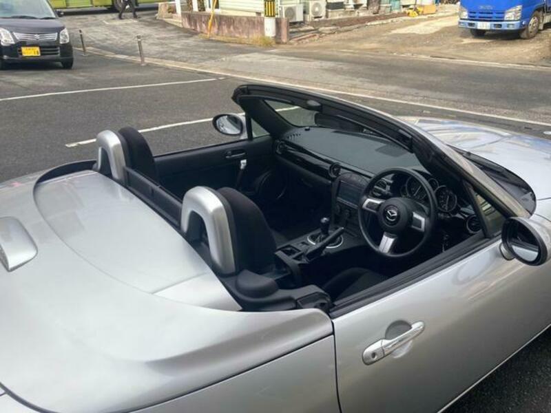 ROADSTER