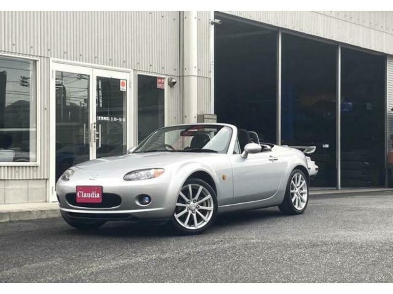 ROADSTER-0