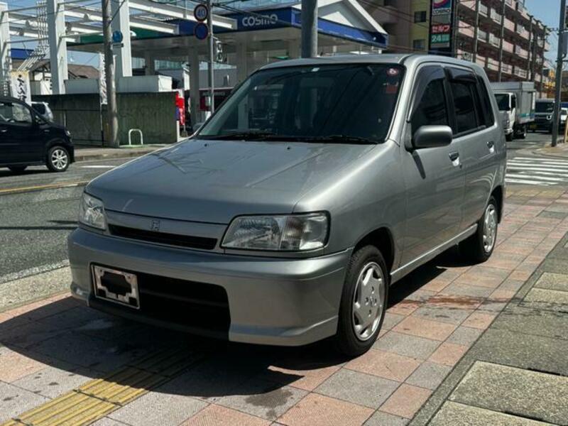 NISSAN CUBE