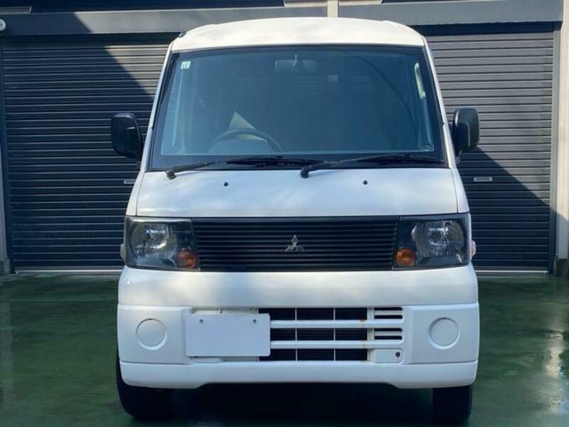 MINICAB VAN