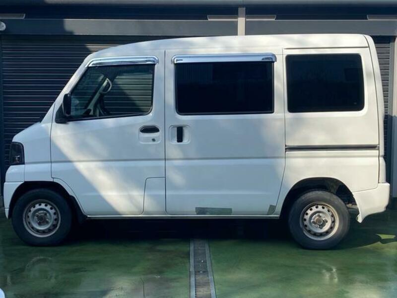 MINICAB VAN