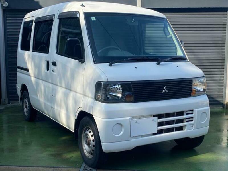 MINICAB VAN
