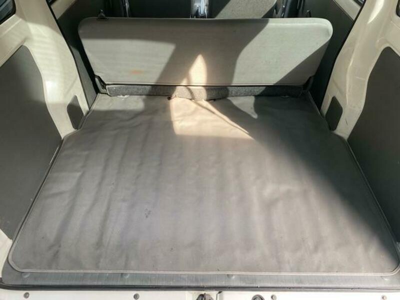 MINICAB VAN