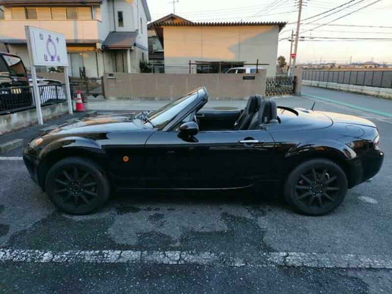 ROADSTER