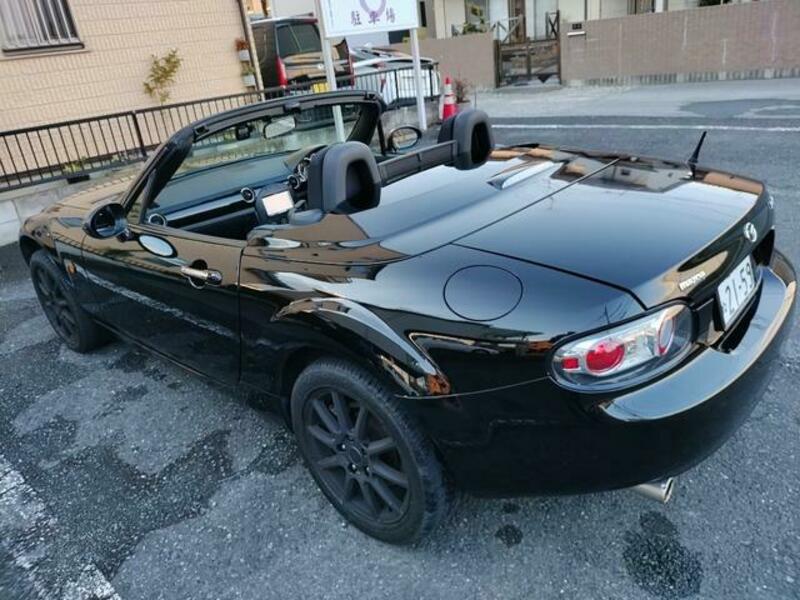 ROADSTER