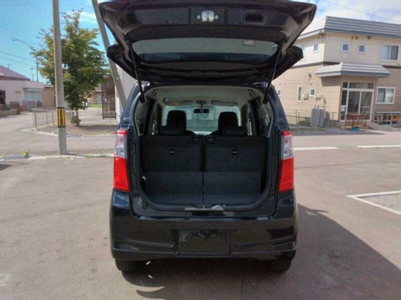 WAGON R