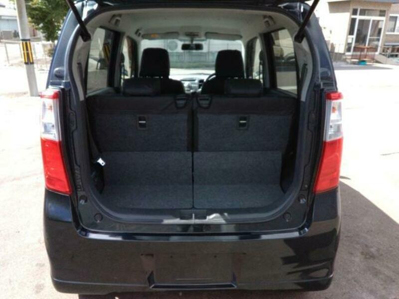 WAGON R