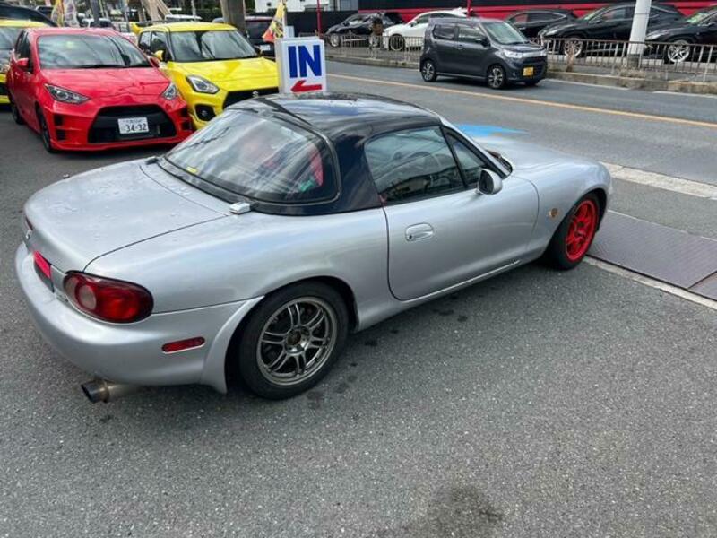 ROADSTER