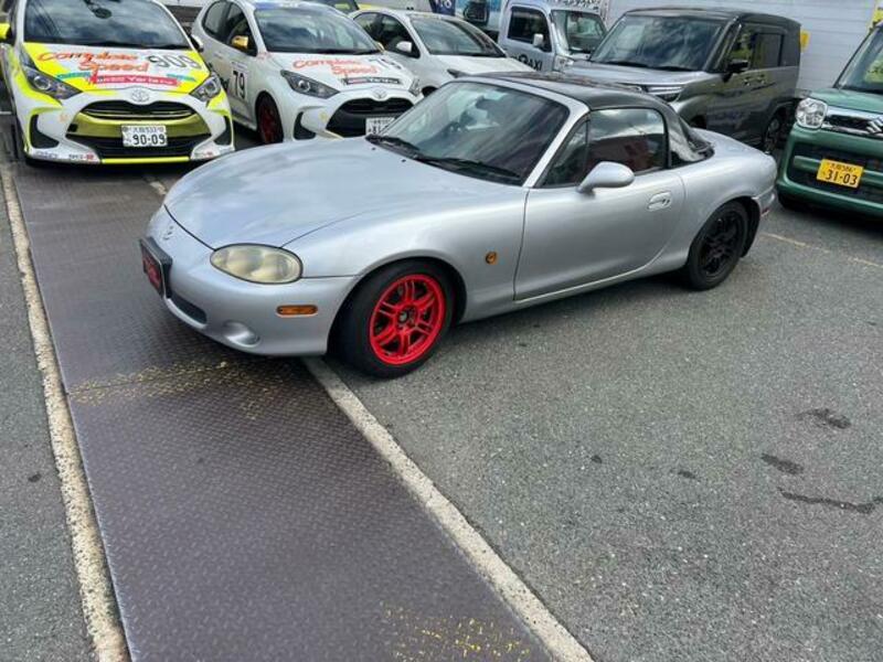 ROADSTER