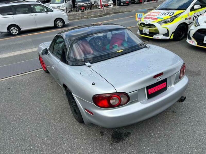 ROADSTER