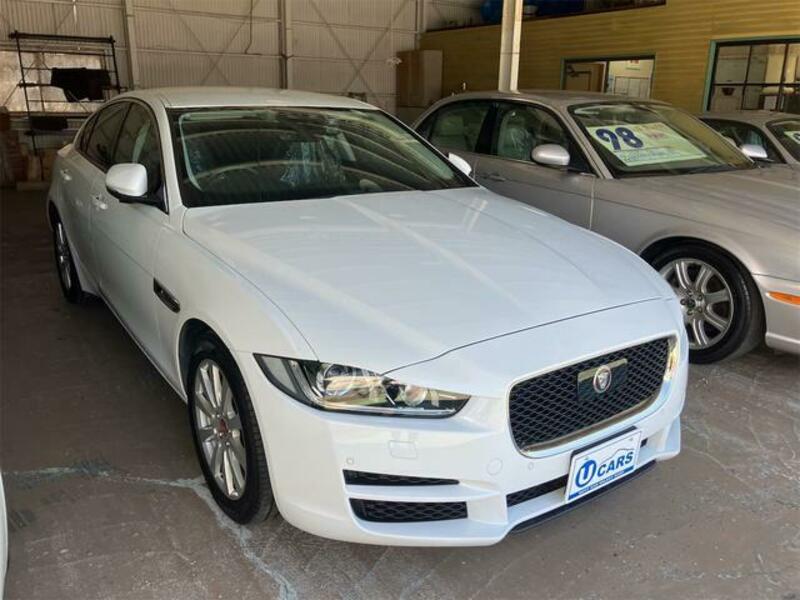 JAGUAR XE