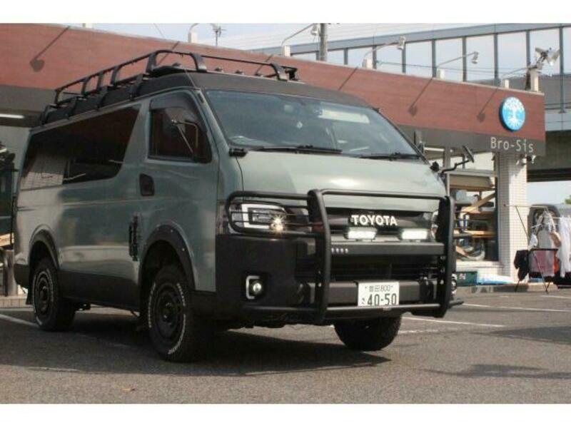 TOYOTA HIACE WAGON
