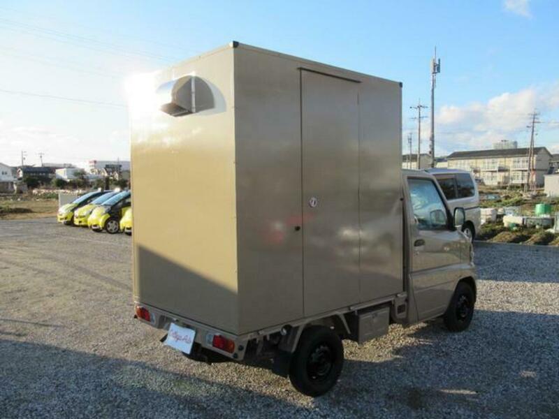 MINICAB TRUCK