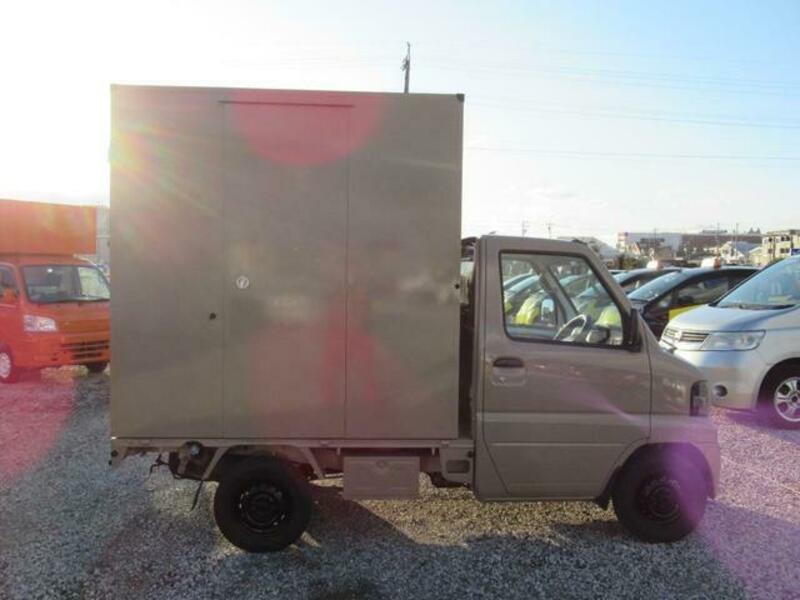 MINICAB TRUCK