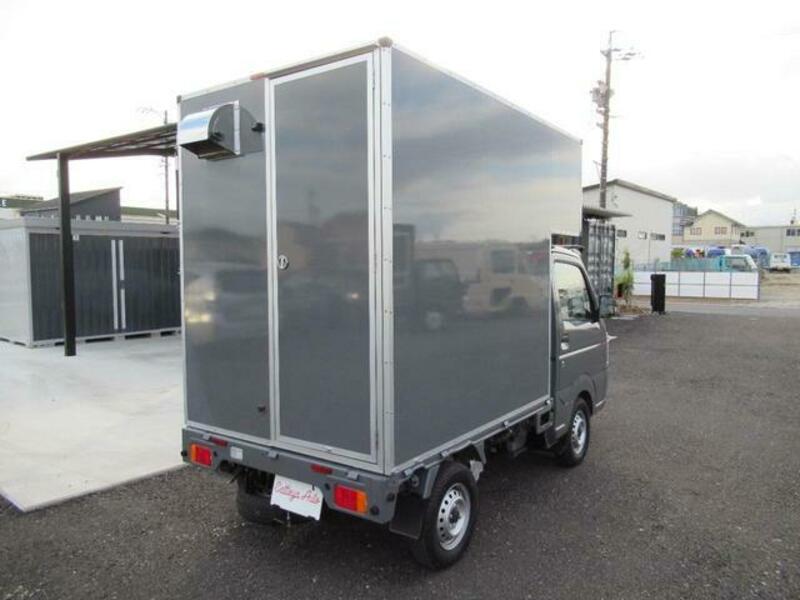 CARRY TRUCK