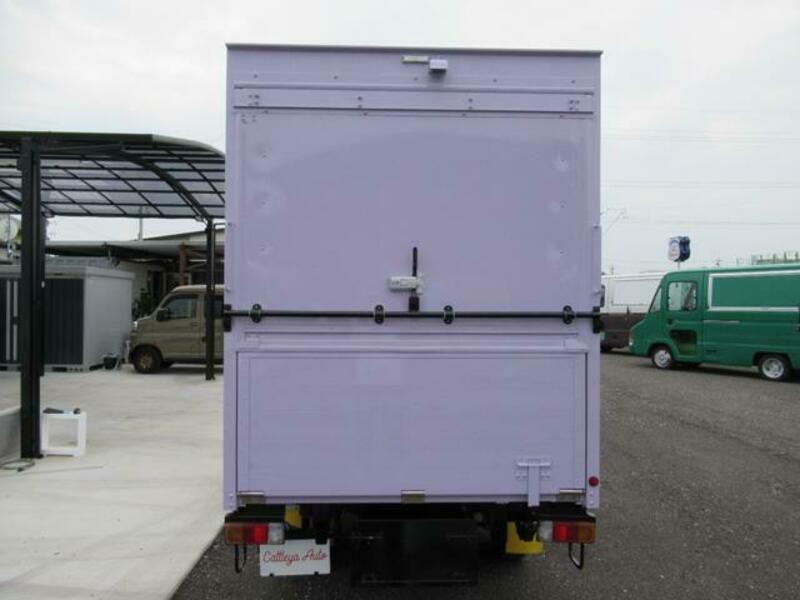 BONGO TRUCK