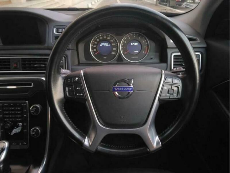 V70