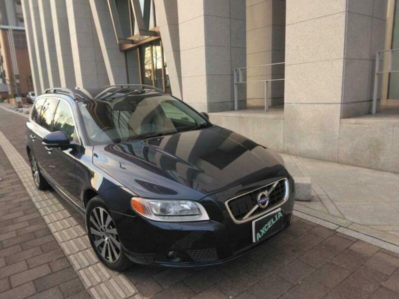 VOLVO V70