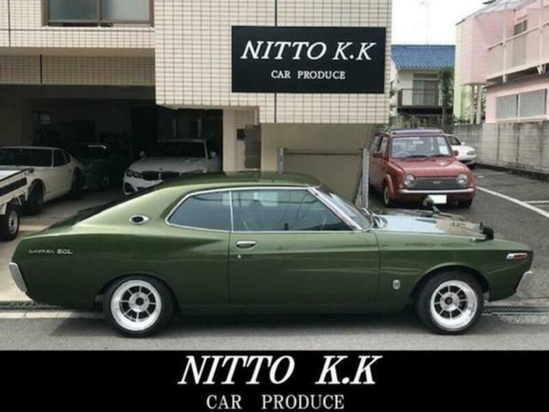 NISSAN LAUREL