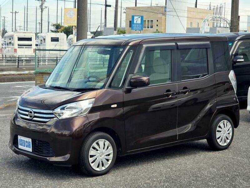 NISSAN DAYZ ROOX